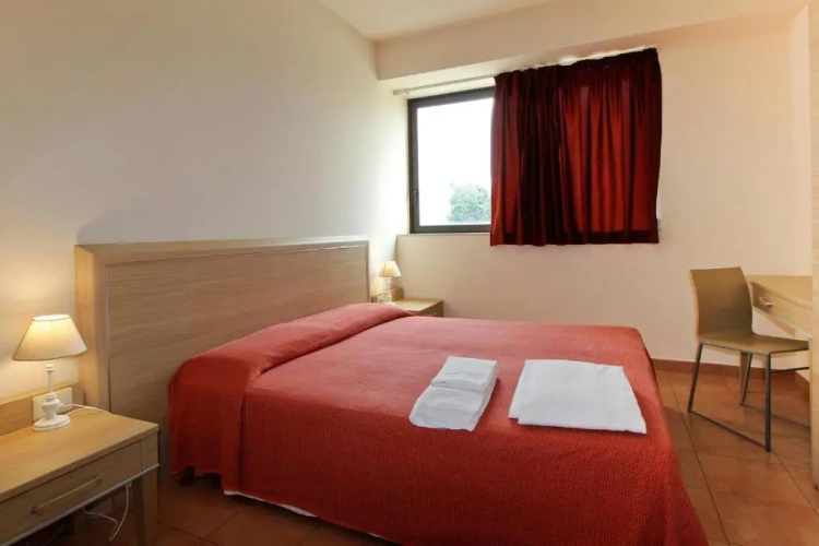 2 Bedrooms Apartment with balcony and with view