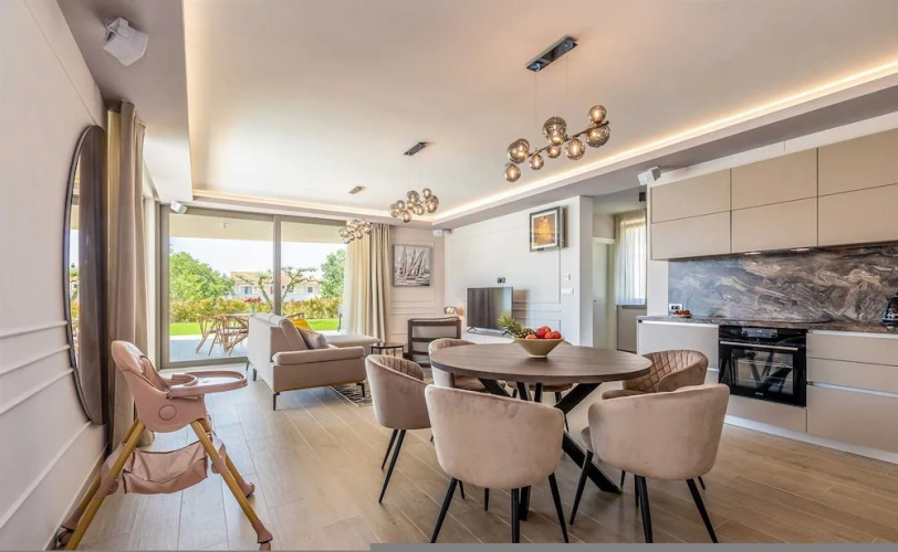 Villa Vista With Private Pool and Sauna