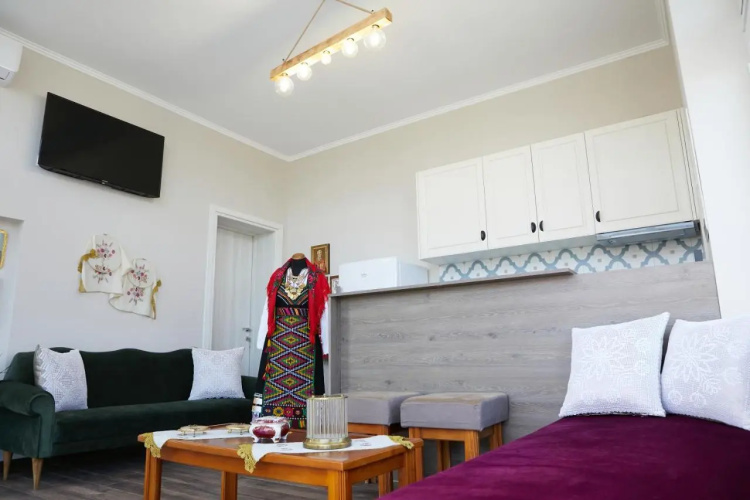 Romilia Guesthouse