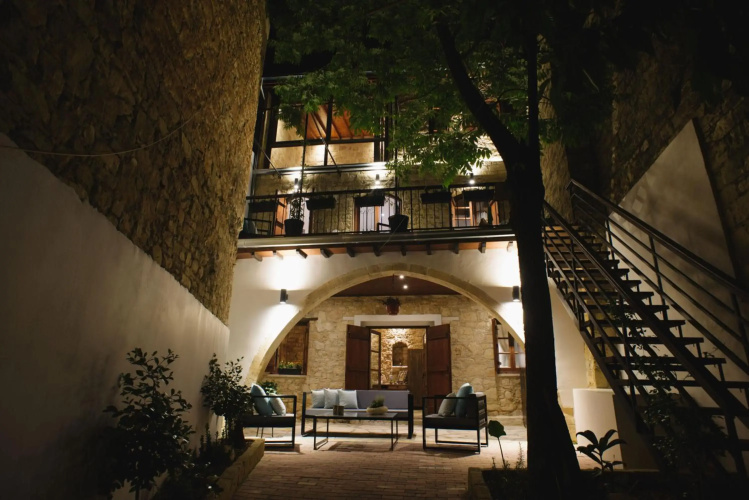 Serenity Boutique House