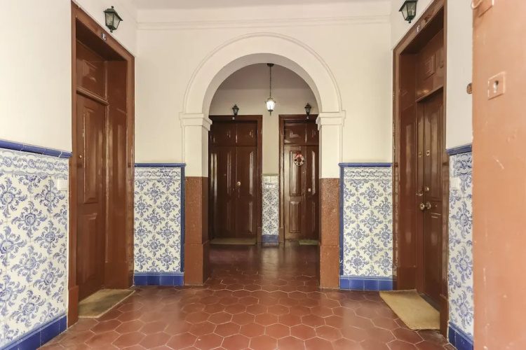 Charming Avenida by Homing