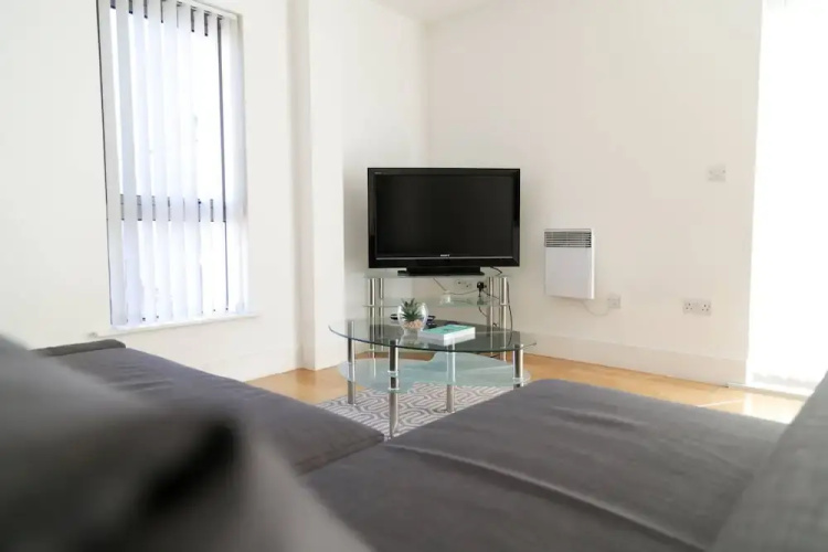 Henry Street - Apt 46