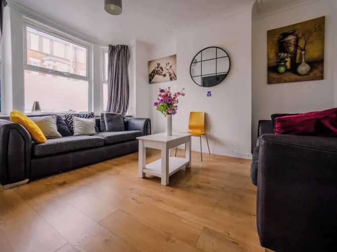 Standard Double room with city view
