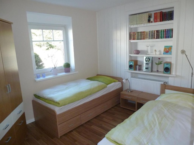 3 Bedrooms Apartment