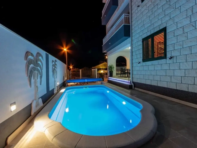 2 Bedrooms Apartment with balcony
