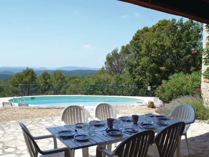 Peaceful, spacious 3 bed Villa