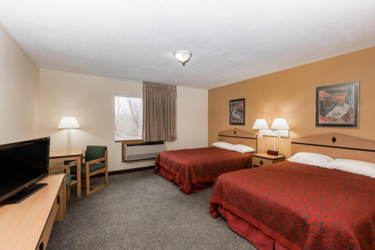 Sunset Inn & Suites