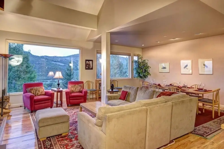 1117 Lowell Avenue 4 Bedroom Condo