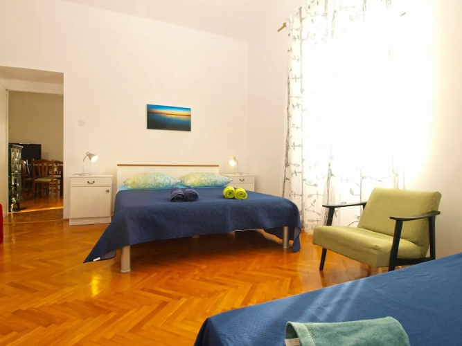 Apartment 792