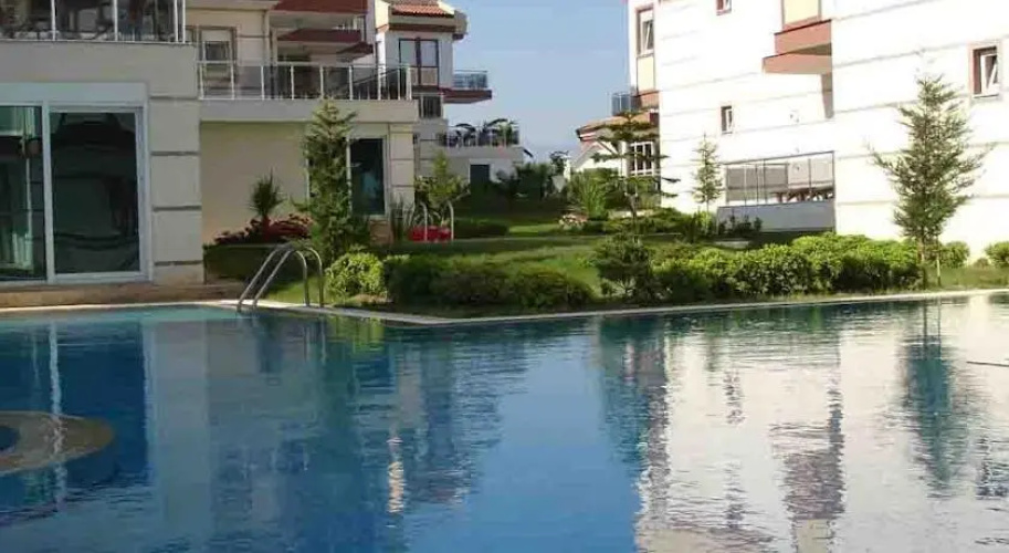 Side Villa