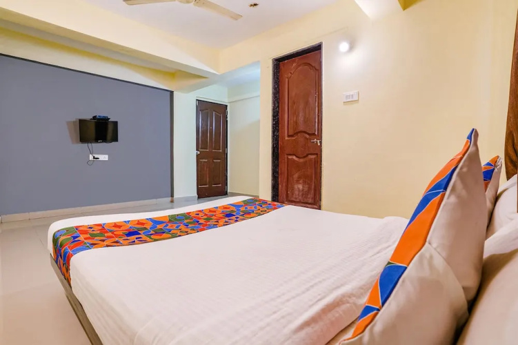 Fabexpress Samruddhi Park Inn