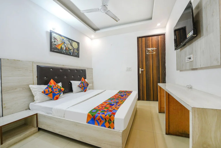 Fabhotel Glorify