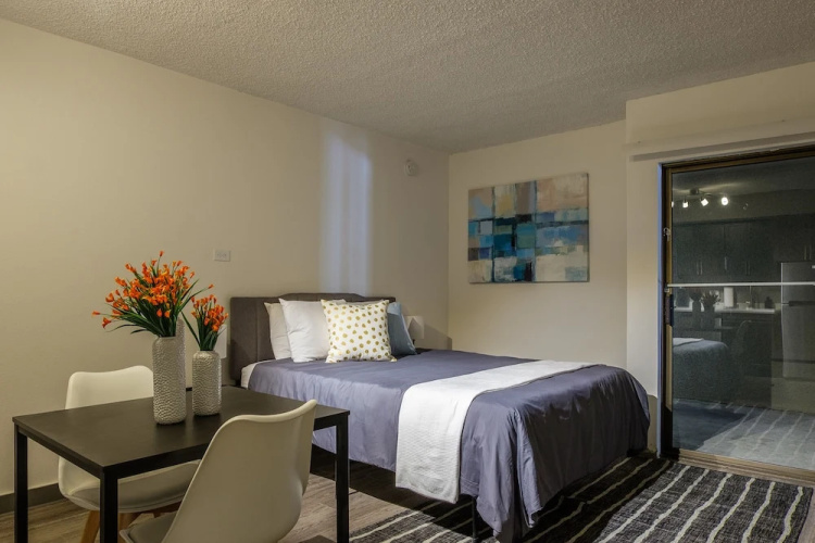 Studio Apt with WiFi by Frontdesk