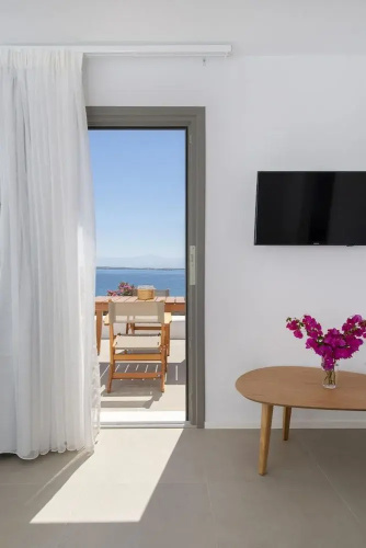 Kymo Luxury Suites