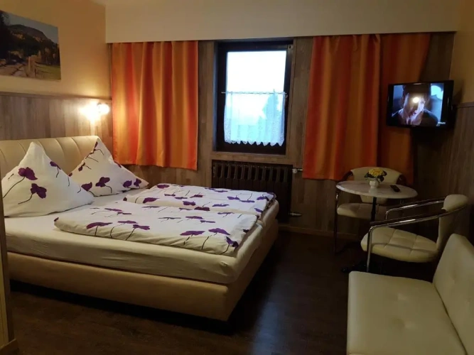 Economy Double room with view
