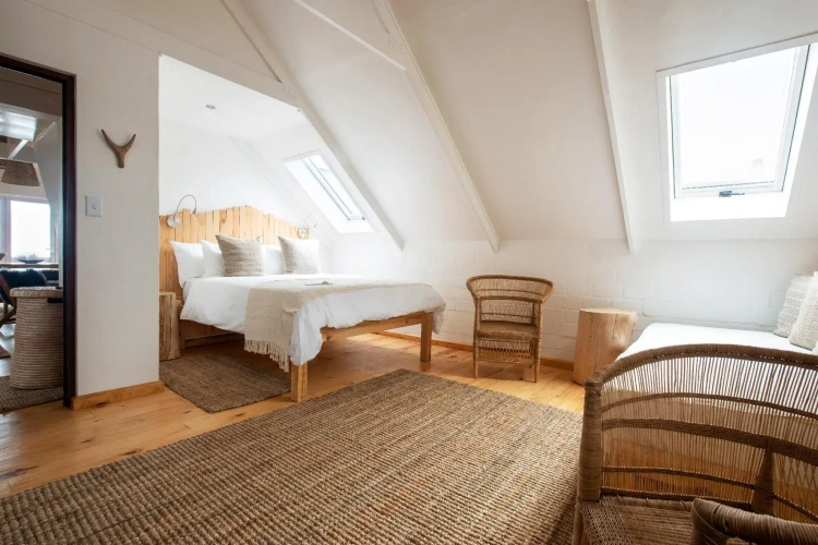 Standard Triple room with balcony