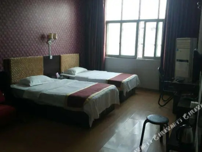 Xixian Leju Business Express Hotel
