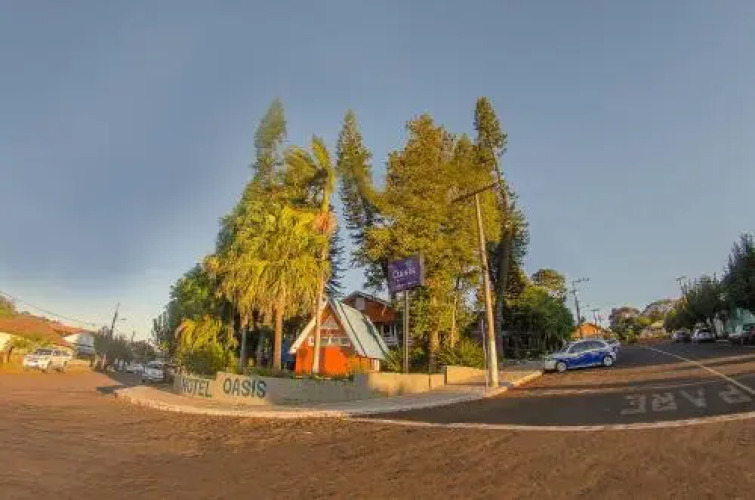 Oasis HotelHotel Overview