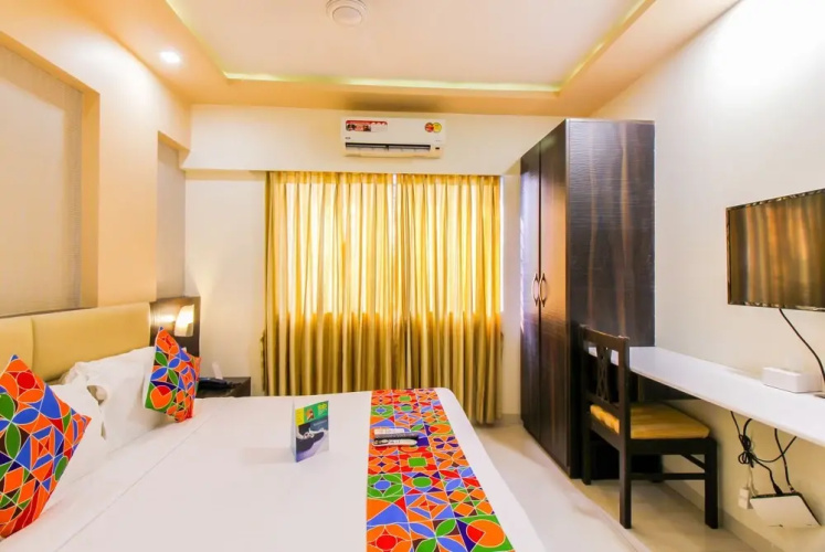 FabHotel Galaxy Comforts Andheri East
