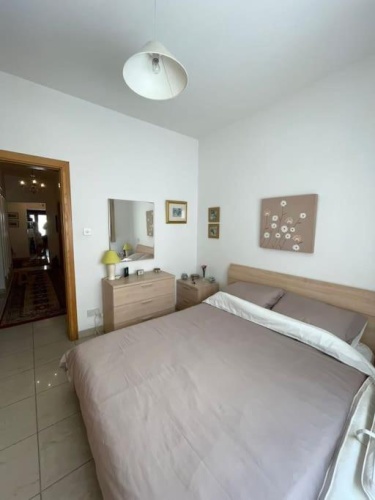 Lovely, modern, bright Maisonette. Heart of Sliema