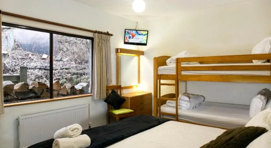 Trackers Falls Creek Lodge Accommodation