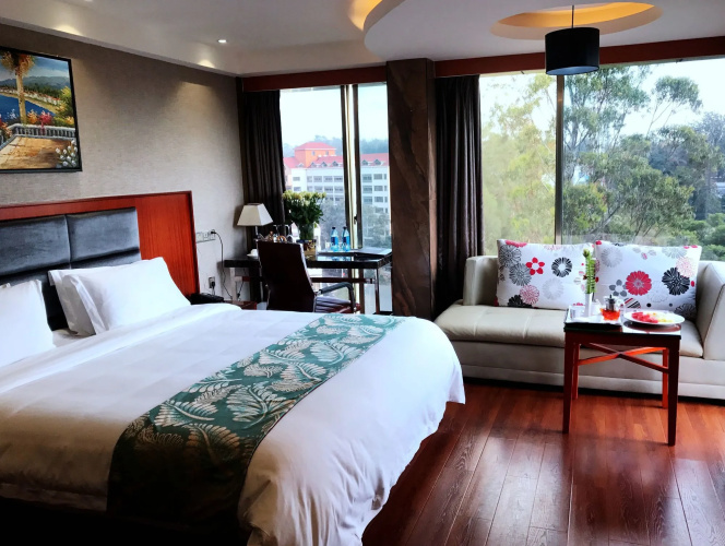 Swiss Lenana Mount Hotel