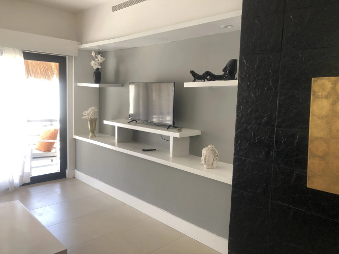 Aldea Thai by oceanfront
