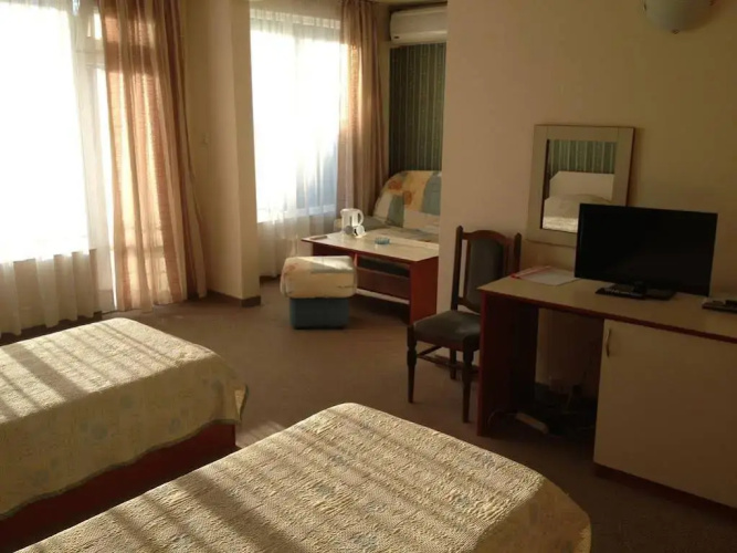 Mirana Family Hotel