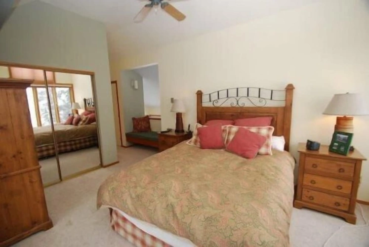 3 Bedrooms Apartment