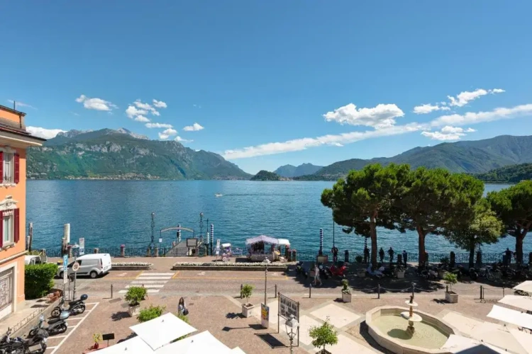 Standard Double room with balcony and with lake view