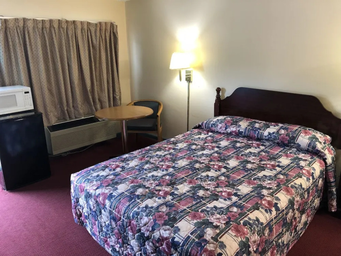 Red Maple Inn