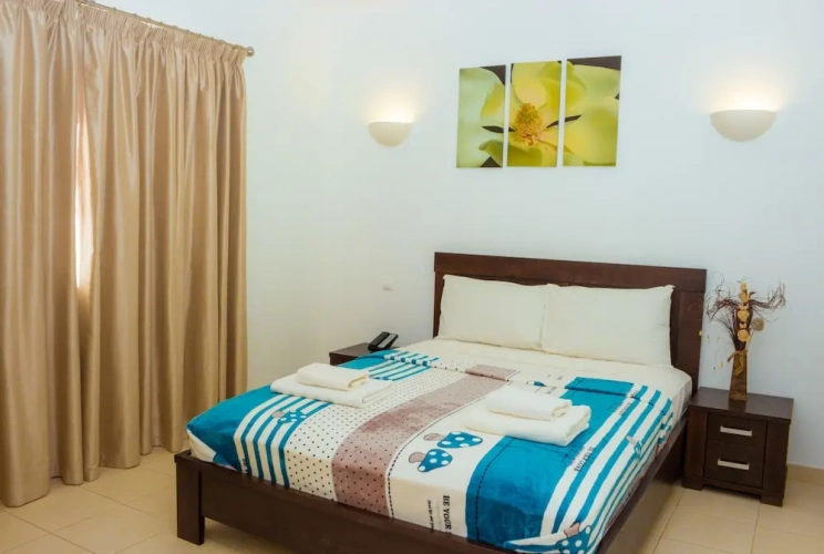 2 Bedrooms Apartment with pool view