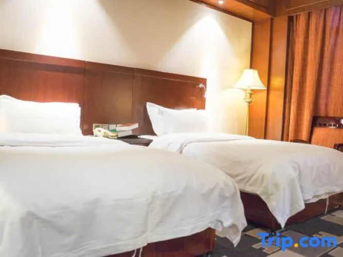 Tingyue Hotel