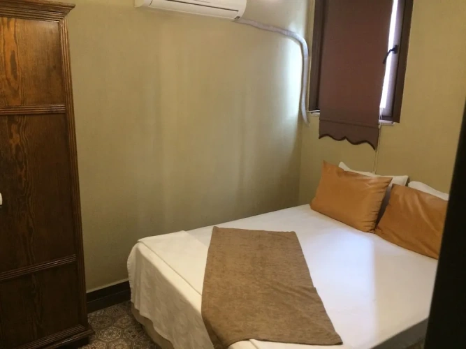 Economy Double Basement room
