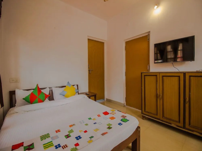 OYO 14025 Home Beach Facing 1BHK Mandrem