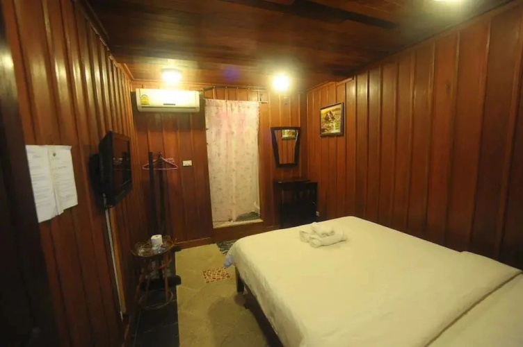 Chitlatda2 Guesthouse