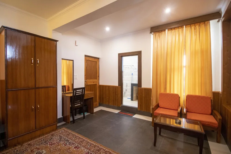 WOW STAYZ2 Hotel The Lodge