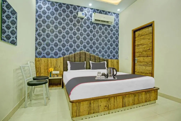 Collection O 92510 Rd Hotel