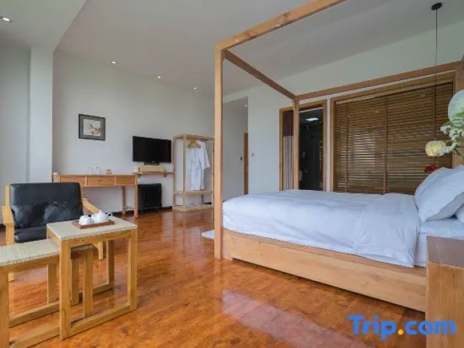 6 Bedrooms Standard room