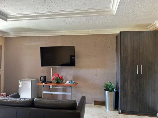 1 Bedroom Economy Double room