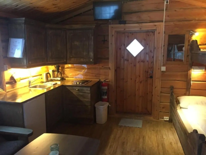 Sextuple Cottage