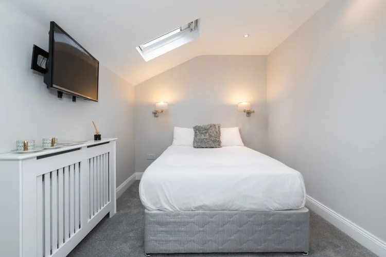 Albert Rooms