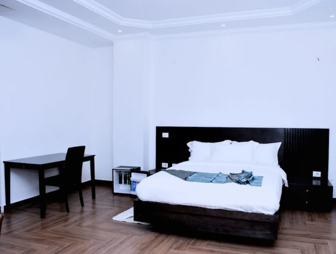 1 Bedroom Economy Studio