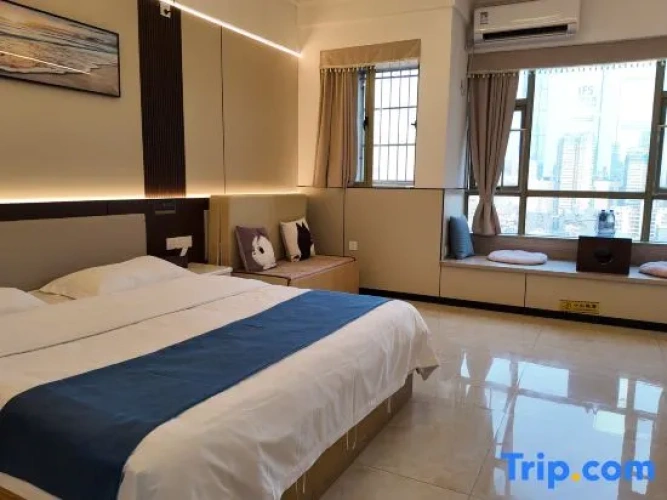 Standard Double room with city view