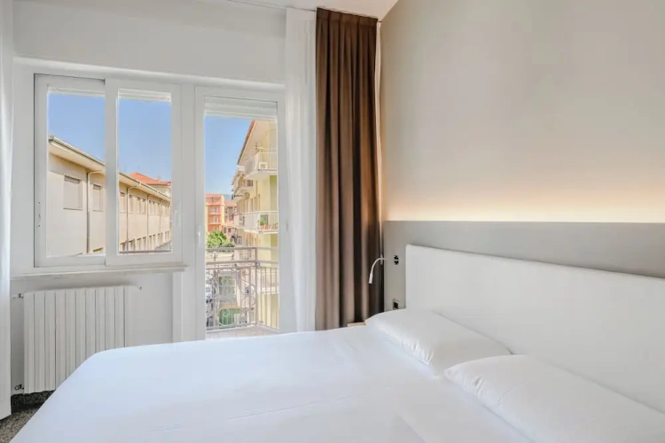 Standard Double room with balcony