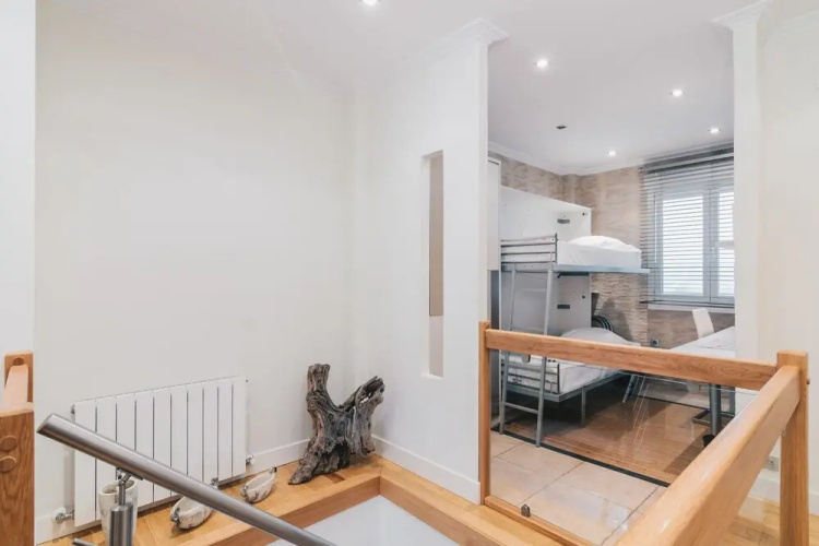 Nerbioi by People Rentals