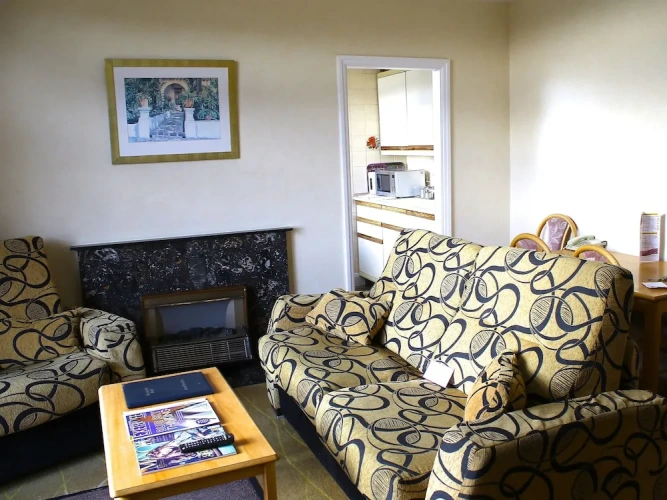 1 Bedroom Apartment with sea view