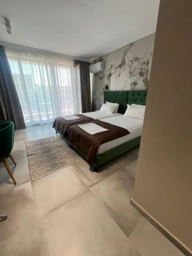 Deluxe Twin room with balcony