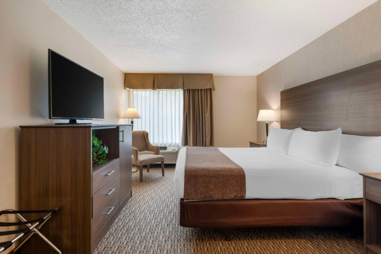 Best Western Spooner Riverplace
