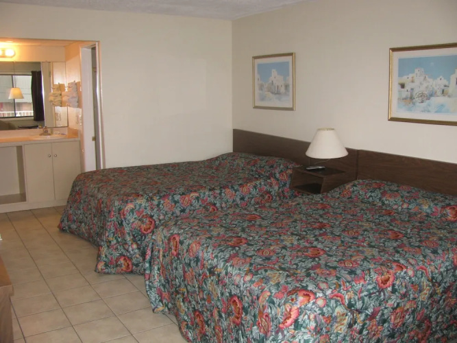 Belmont Motel